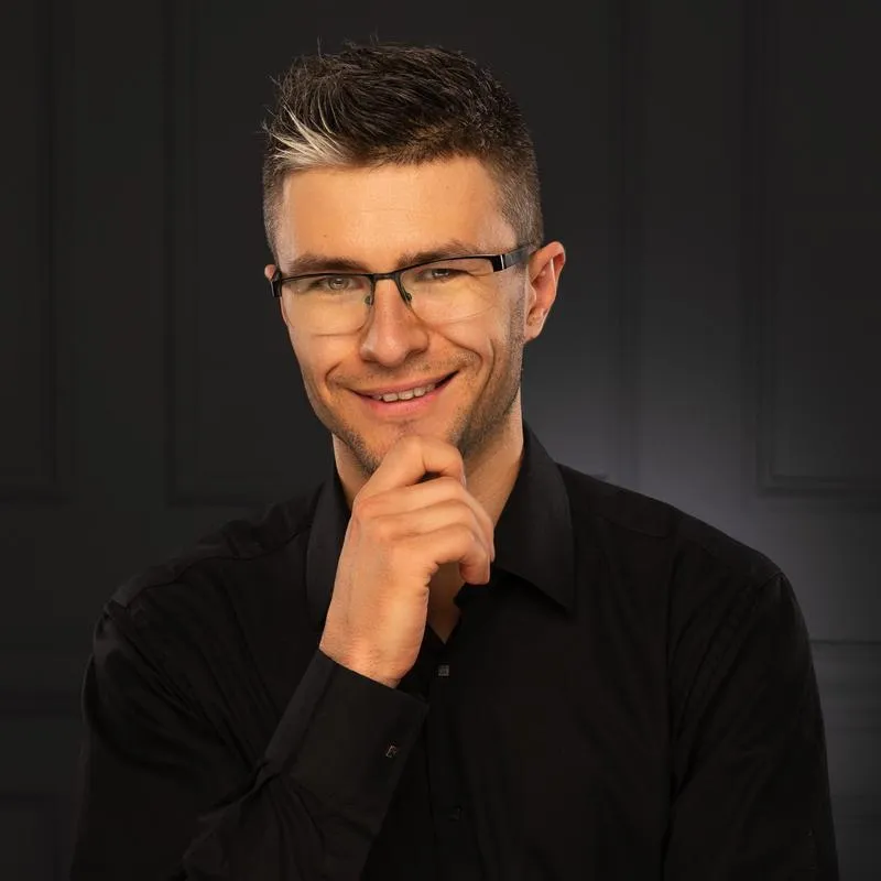 Co kryje się za imieniem Remigiusz? Odkryj znaczenie imion w naszym artykule