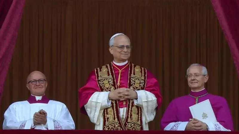 Jakie imię nosi obecny papież? Odkrywamy tajemnice wyboru