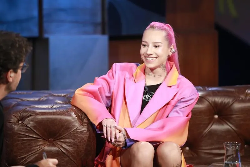 Kim jest Young Leosia? Odkrywamy imię i tajemnice artystki