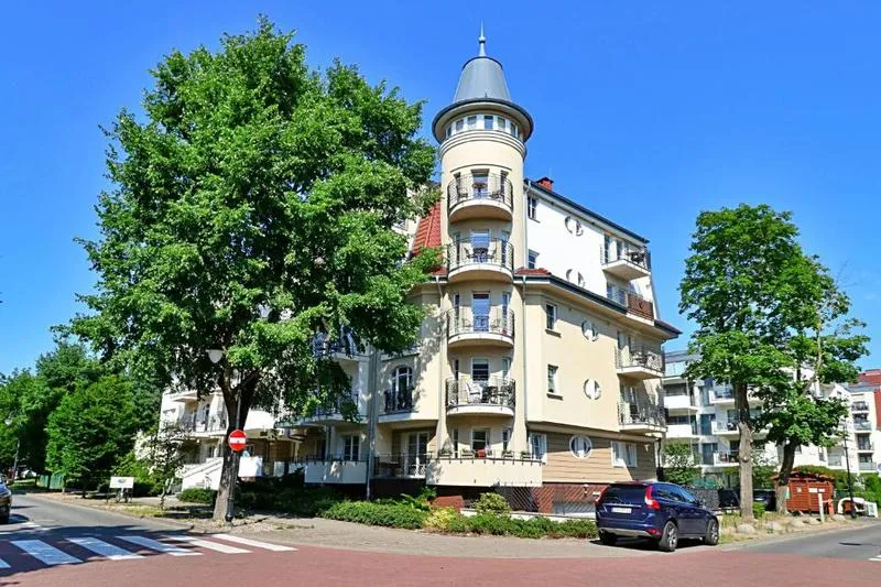 Odkryj znaczenie imienia Regina i jego wyjątkowy wpływ na osobowość