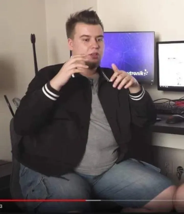 Pseudonim Mandzio i imię